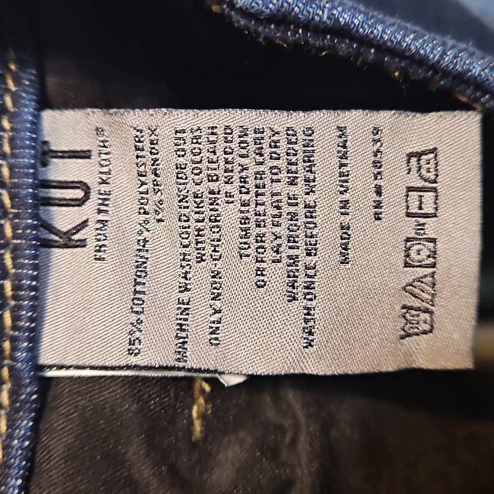 Kut from the Kloth Meg Fab Ab Wide Leg High-Rise Crop Jeans - Picture 13 of 13